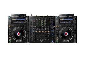 DJ-Set Pioneer (2× CDJ-3000 + DJM-900NXS2)
